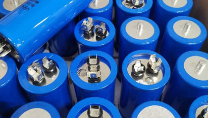 電機電容器10uf的容量大嗎？